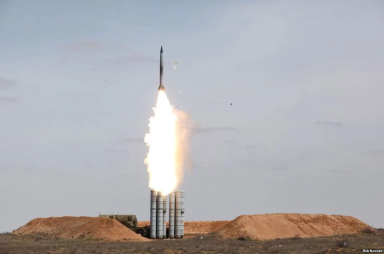 Ρήξη Ρωσίας-Ισραήλ- «Επνιξαν» την Ταρτούς με καπνογόνα οι Ρώσοι: Δίνουν S-300 στην Συρία και περνούν τον Ευφράτη